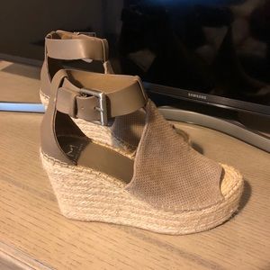 Marc Fisher Wedges